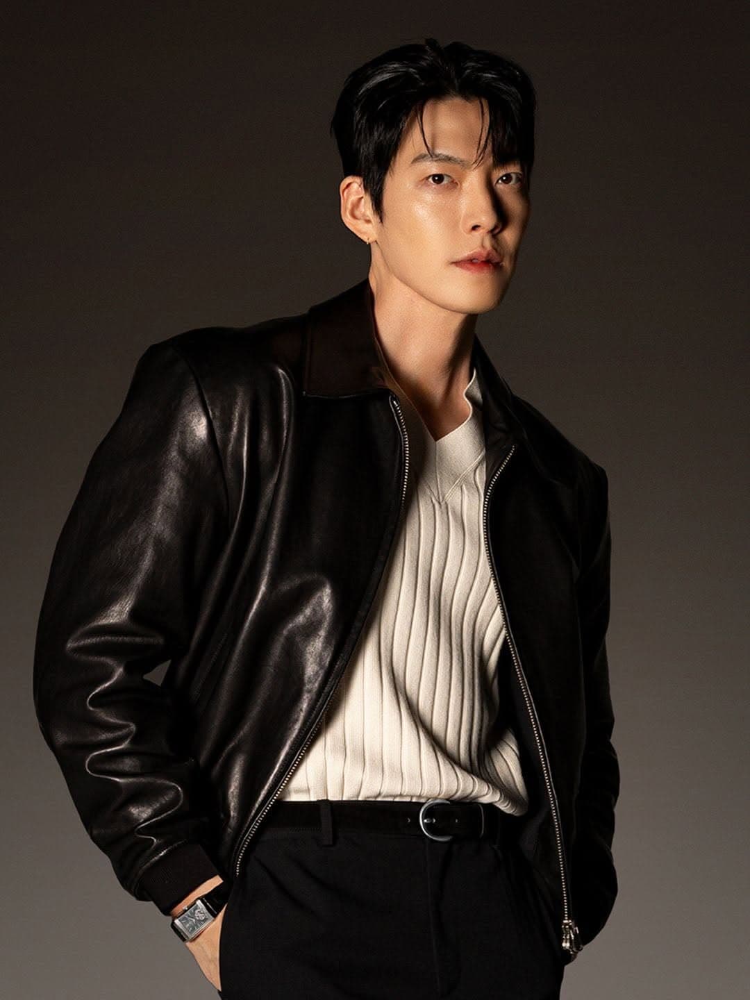 The Hour Before the Lights: Kim Woo Bin and the Quiet Drama of the Reverso